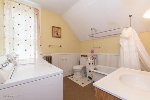 219 N Eagle St, Marshall, MI 49068 photo 29