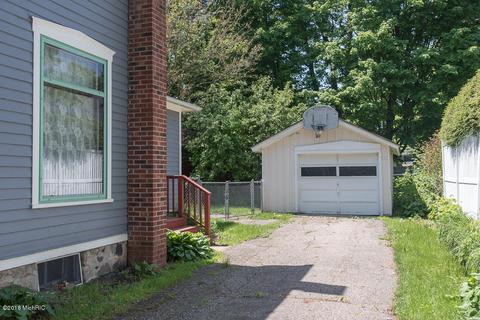219 N Eagle St, Marshall, MI 49068 photo 4