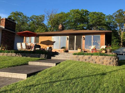 284 E Gull Lake Dr, Augusta, MI 49012 photo 1