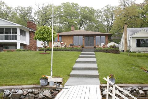 284 E Gull Lake Dr, Augusta, MI 49012 photo 9