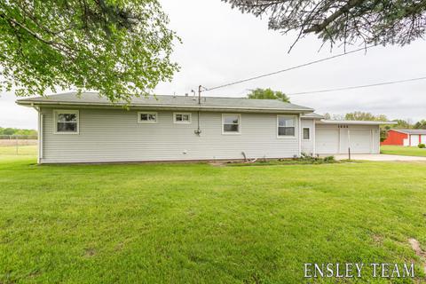 1233 Waldron Rd S, Crystal, MI 48818 photo 3
