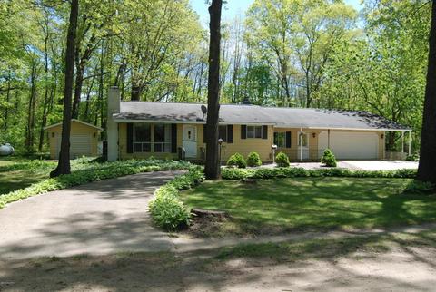 911 Melville, Pullman, MI 49450 photo 2