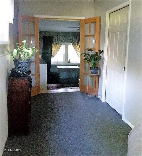 406 W Mill St, Waldron, MI 49288 photo 23