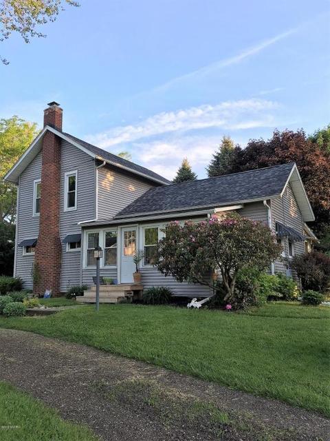 406 W Mill St, Waldron, MI 49288 photo 1