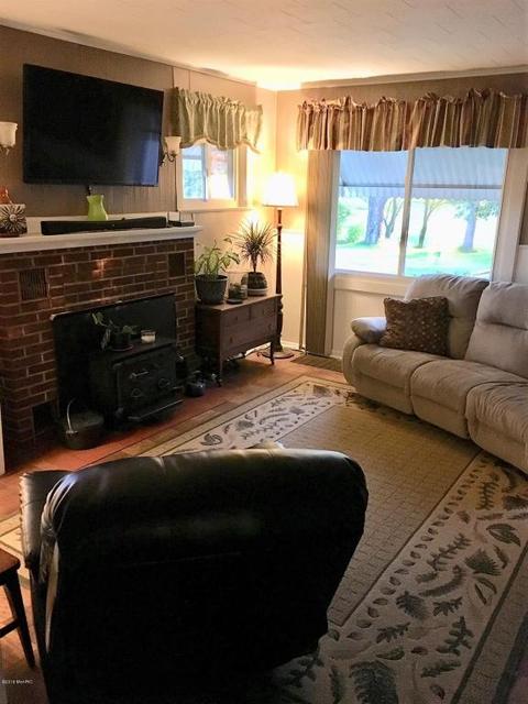 406 W Mill St, Waldron, MI 49288 photo 21