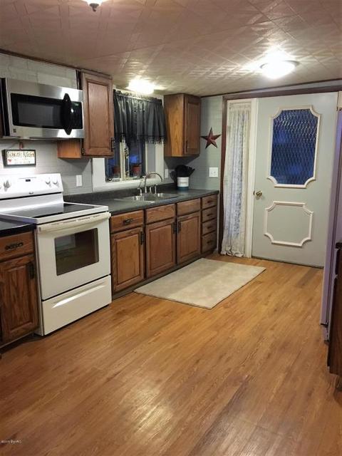 406 W Mill St, Waldron, MI 49288 photo 18