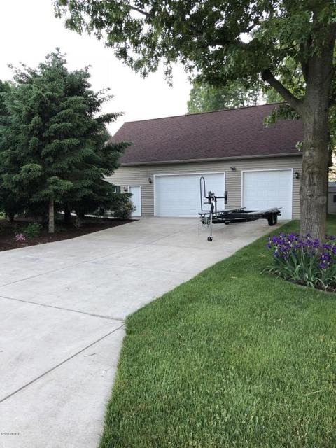 288 Riverview Dr, Coldwater, MI 49036 photo 2