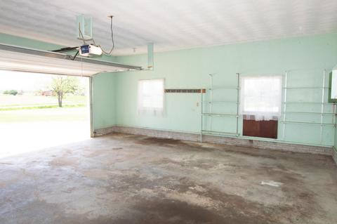 1601 E Tuttle Rd, Ionia, MI 48846 photo 3