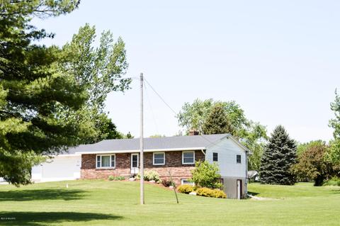 1601 E Tuttle Rd, Ionia, MI 48846 photo 2