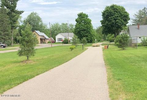 323 S Front St, Belding, MI 48809 photo 31