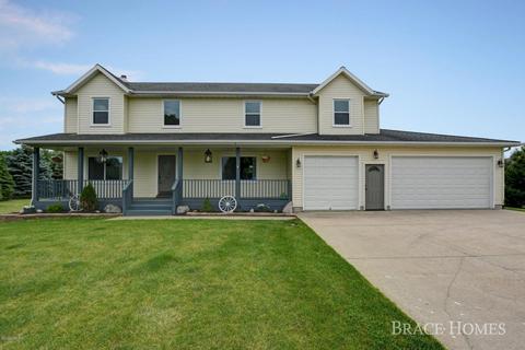 822 E Tuttle Rd, Ionia, MI 48846 photo 1