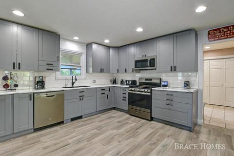 822 E Tuttle Rd, Ionia, MI 48846 photo 8