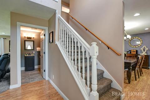 822 E Tuttle Rd, Ionia, MI 48846 photo 3