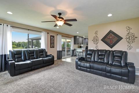 822 E Tuttle Rd, Ionia, MI 48846 photo 6