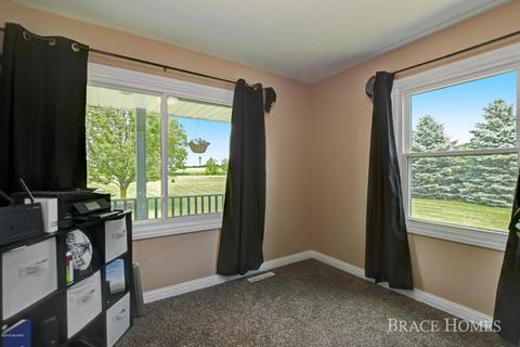 822 E Tuttle Rd, Ionia, MI 48846 photo 15