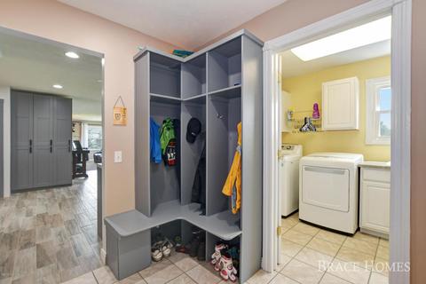 822 E Tuttle Rd, Ionia, MI 48846 photo 13