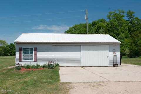 2738 N Baldwin Ave, White Cloud, MI 49349 photo 11