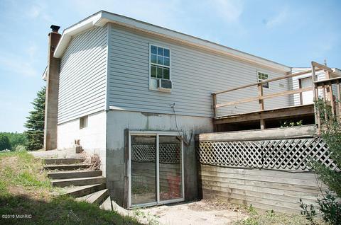 2738 N Baldwin Ave, White Cloud, MI 49349 photo 18