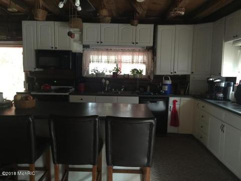 828 Burke Circle Cir, Baldwin, MI 49304 photo 7