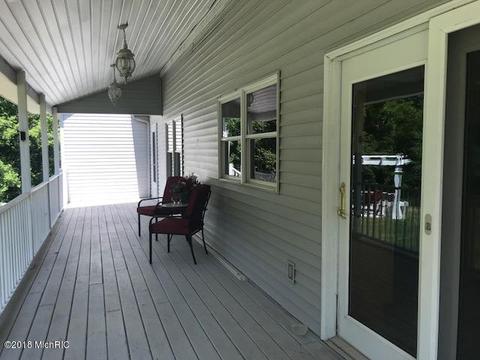 1585 S Tuttle Rd, Custer, MI 49405 photo 3