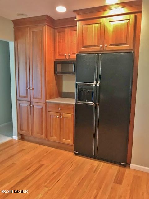 17470 Outer Dr, Big Rapids, MI 49307 photo 4