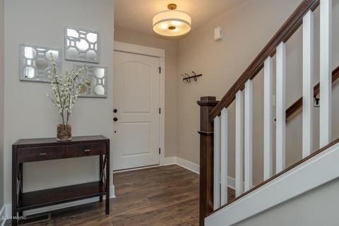5 Fox Point Ct, Ada, MI 49301 photo 3