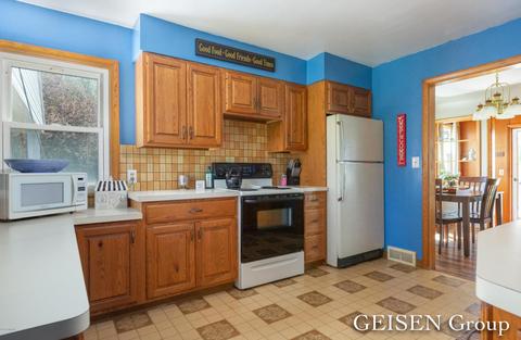846 Harrison St, Belding, MI 48809 photo 6