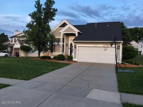 12835 Ontonagon Dr, Dewitt, MI 48820 photo 2