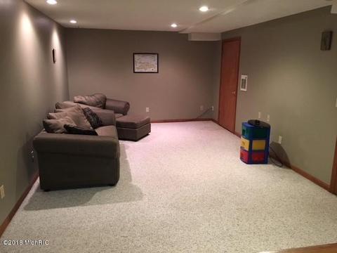 12835 Ontonagon Dr, Dewitt, MI 48820 photo 5