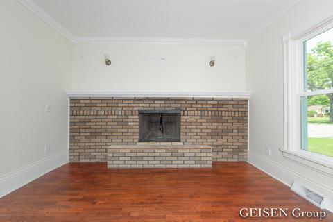 703 W Ellis Ave, Belding, MI 48809 photo 6