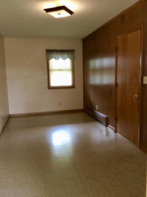 259 Eighth St, Manistee, MI 49660 photo 17