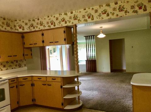 259 Eighth St, Manistee, MI 49660 photo 8