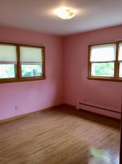 259 Eighth St, Manistee, MI 49660 photo 10