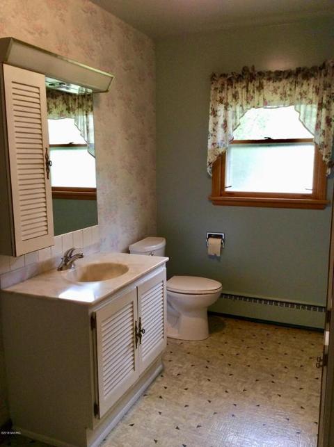 259 Eighth St, Manistee, MI 49660 photo 21