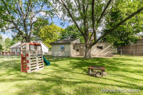 512 Foreman St SE, Lowell, MI 49331 photo 15