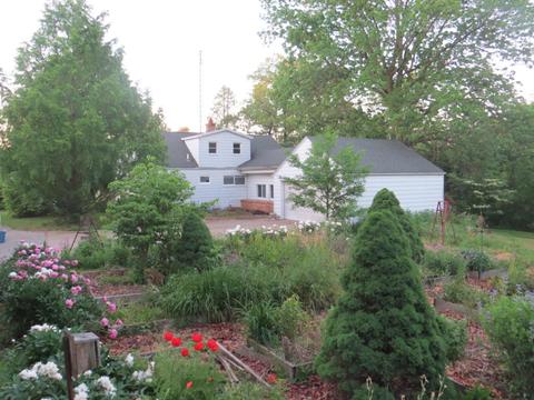 23749 Evan St, Cassopolis, MI 49031 photo 1