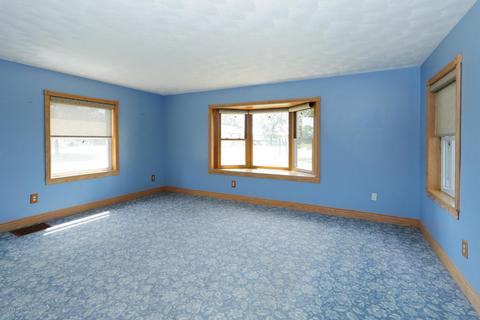 701 110th Ave, Plainwell, MI 49080 photo 4