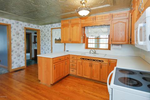 701 110th Ave, Plainwell, MI 49080 photo 9
