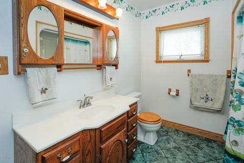701 110th Ave, Plainwell, MI 49080 photo 13