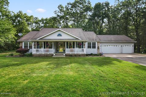 7699 Raven Ridge Dr SE, Caledonia, MI 49316