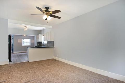324 Chippewa St, Buchanan, MI 49107 photo 4