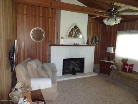 1275 N Luce, White Cloud, MI 49349 photo 3