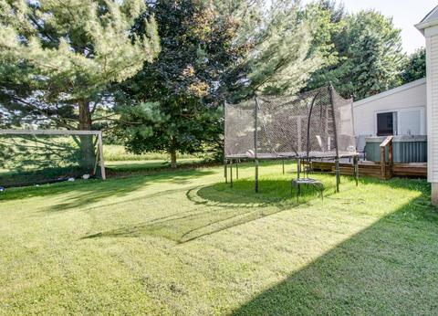 217 Oak Dr, Marshall, MI 49068 photo 2