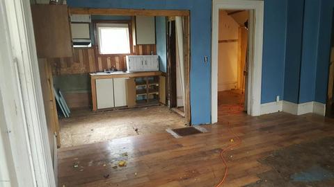 411 E Division St, Dowagiac, MI 49047 photo 5