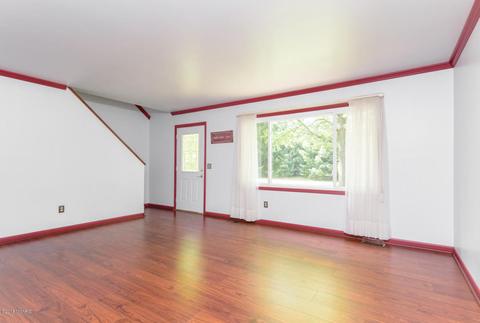 1233 103rd Ave, Plainwell, MI 49080 photo 8