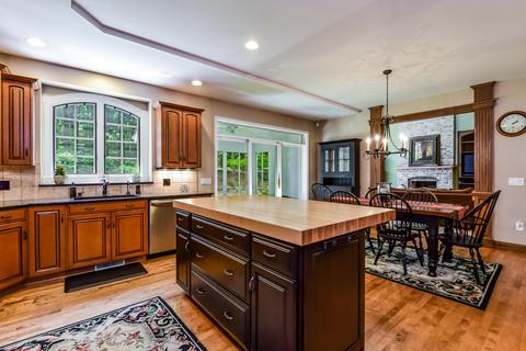 5380 Forest Bend Dr SE, Ada, MI 49301 photo 12