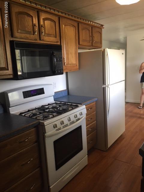1681 E Carleton Rd, Adrian, MI 49221 photo 5