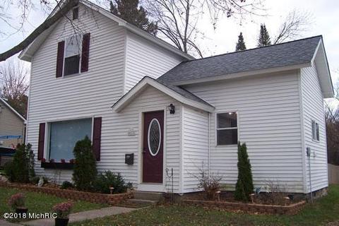 417 Spring St, Big Rapids, MI 49307 photo 1