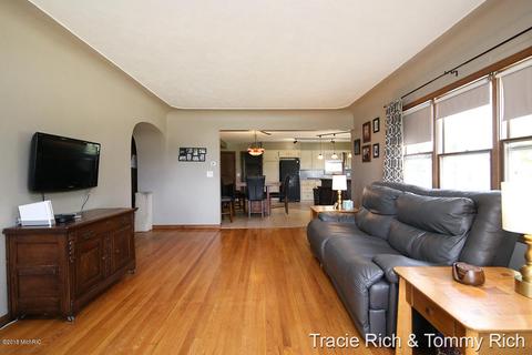 4586 E 120th St, Grant, MI 49327 photo 6