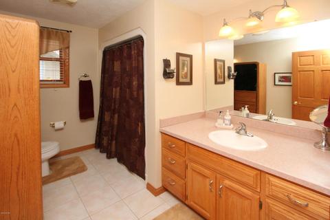 12534 Anson Pt, Plainwell, MI 49080 photo 14